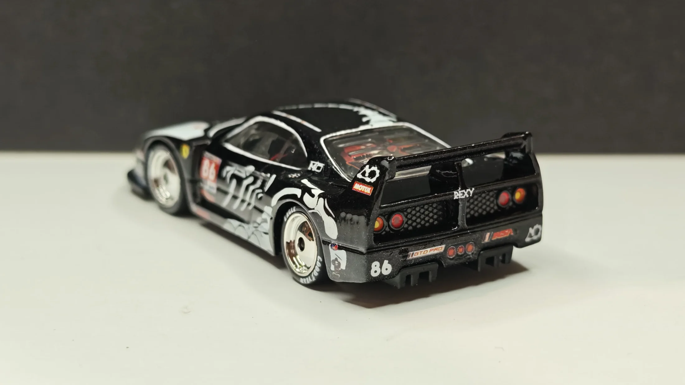 Ferrari F40 Competizione – Night Fury - Skeleton Rexy - Black Bolt — 6