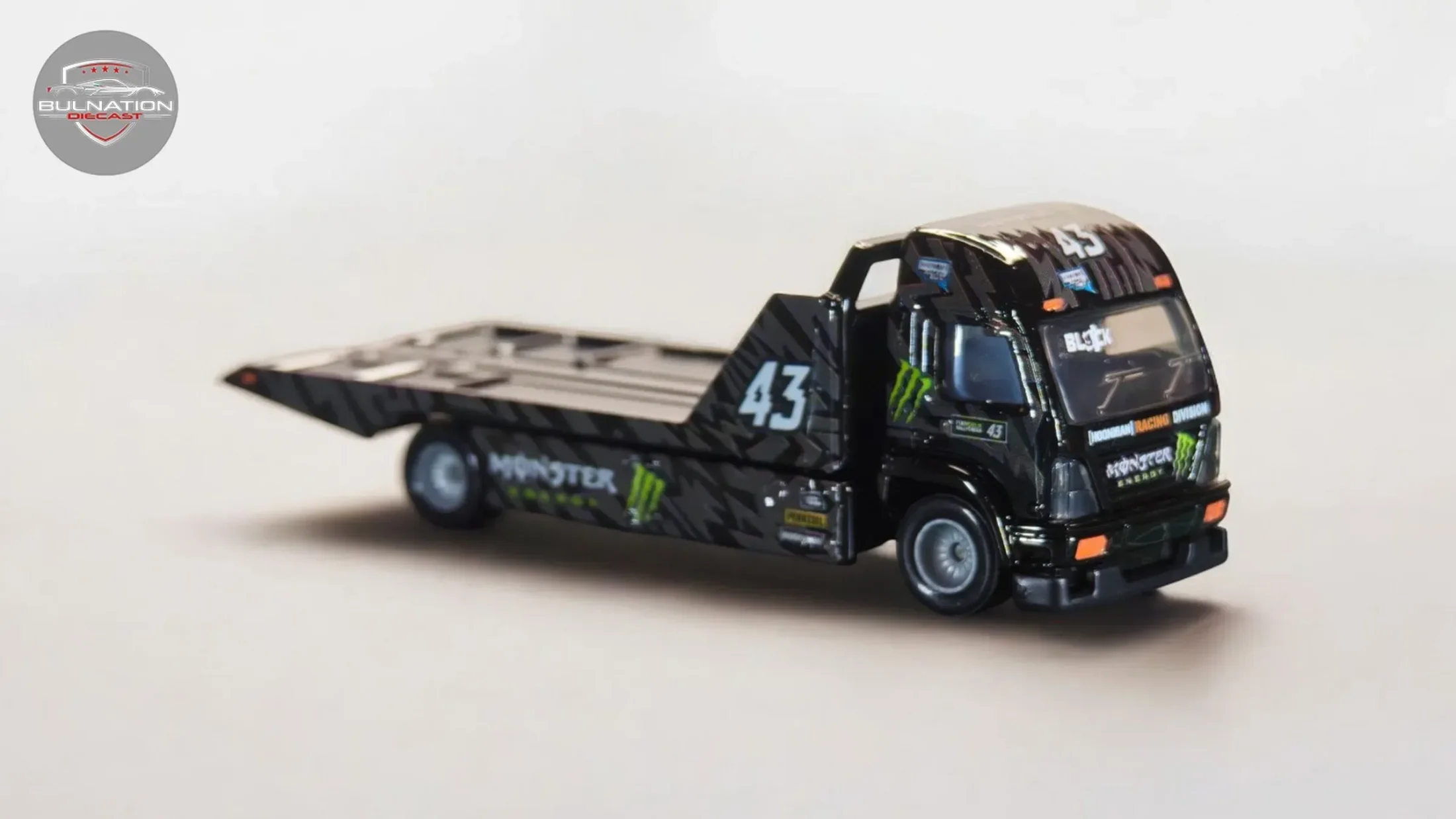 Aero Lift - Monster Energy — 2
