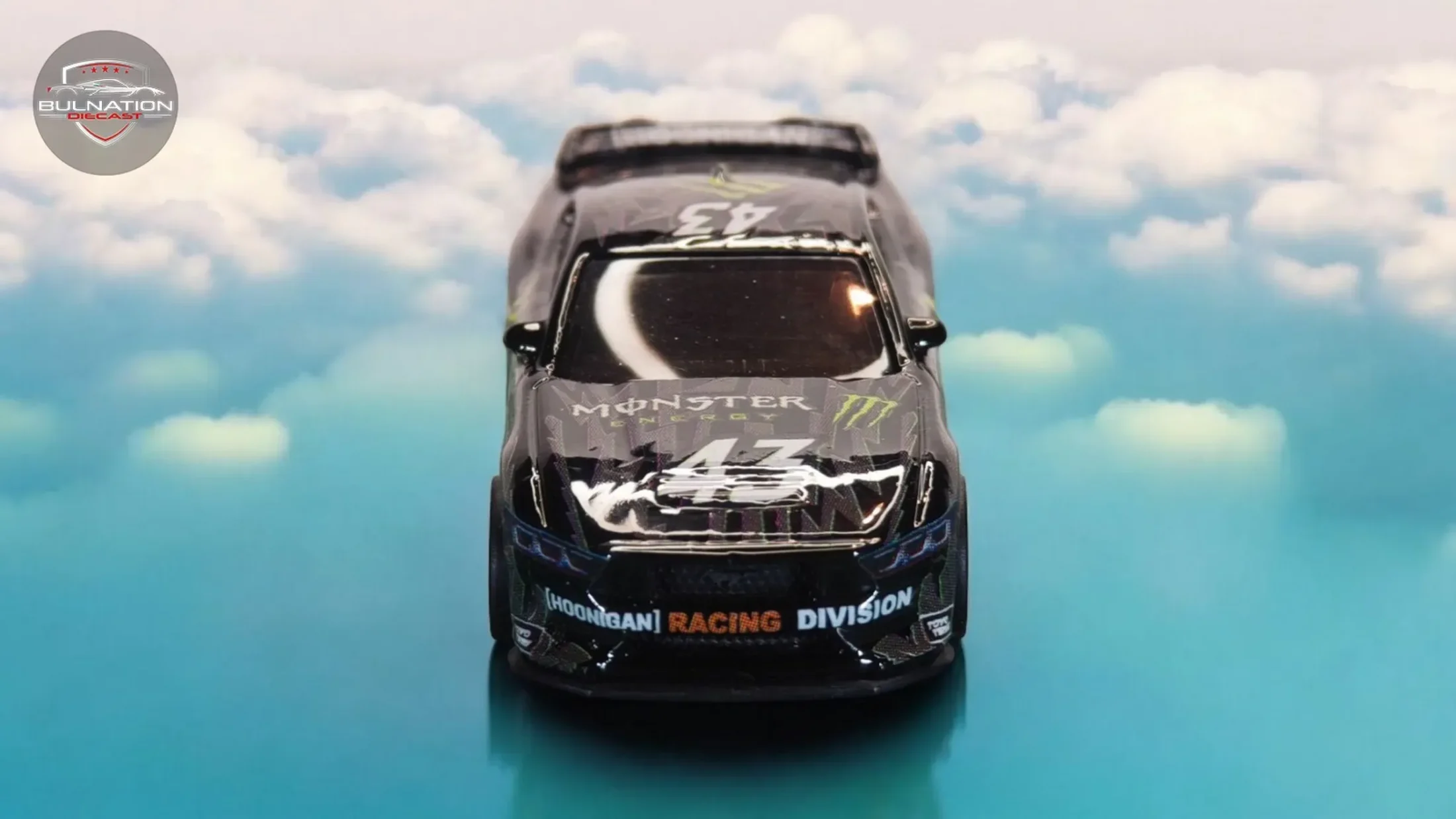 Ford Mustang Dark Horse - Monster Energy — 3