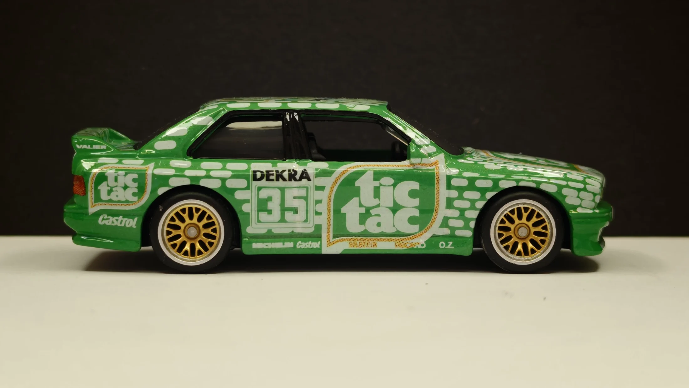 BMW M3 E30 – DTM 1992 - Johnny Cecotto – Tic Tac BMW Team Schnitzer — 2