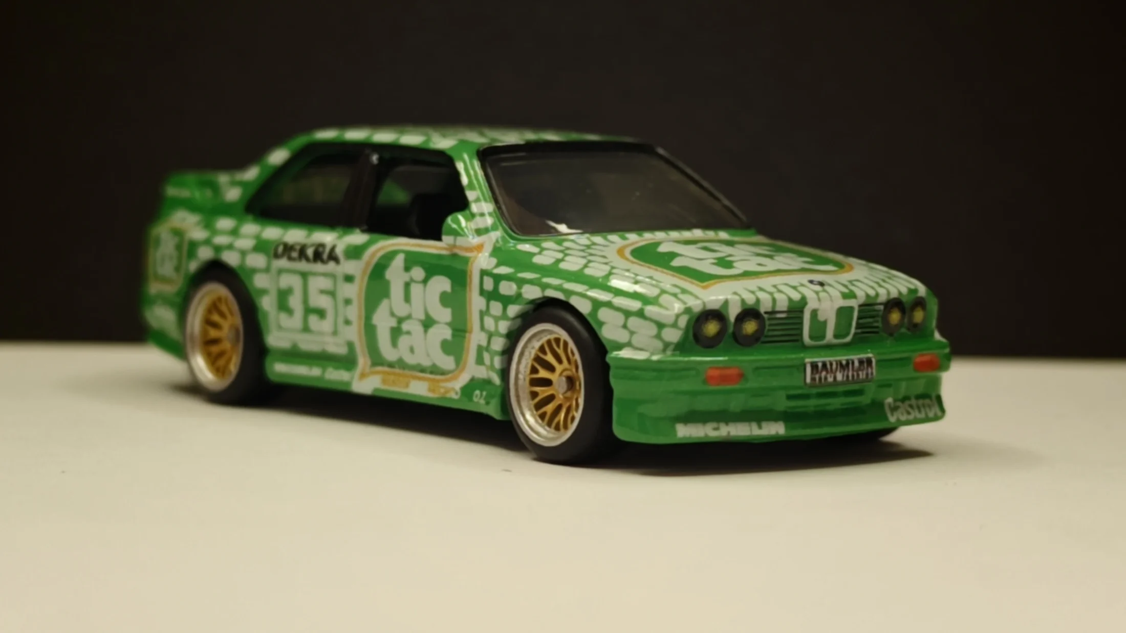 BMW M3 E30 – DTM 1992 - Johnny Cecotto – Tic Tac BMW Team Schnitzer — 3