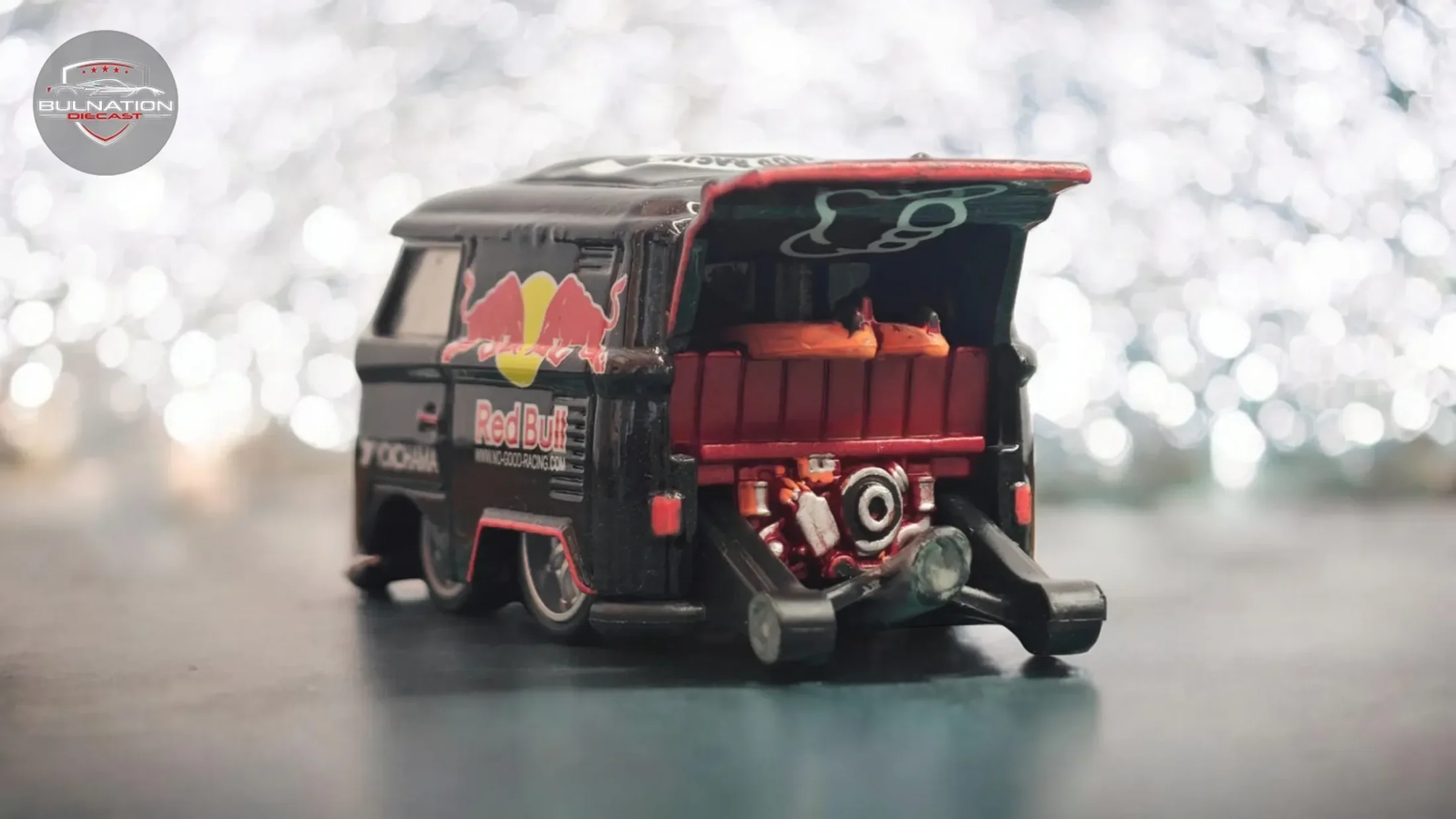 Volkswagen Drag Bus - Red Bull racing livery — 5