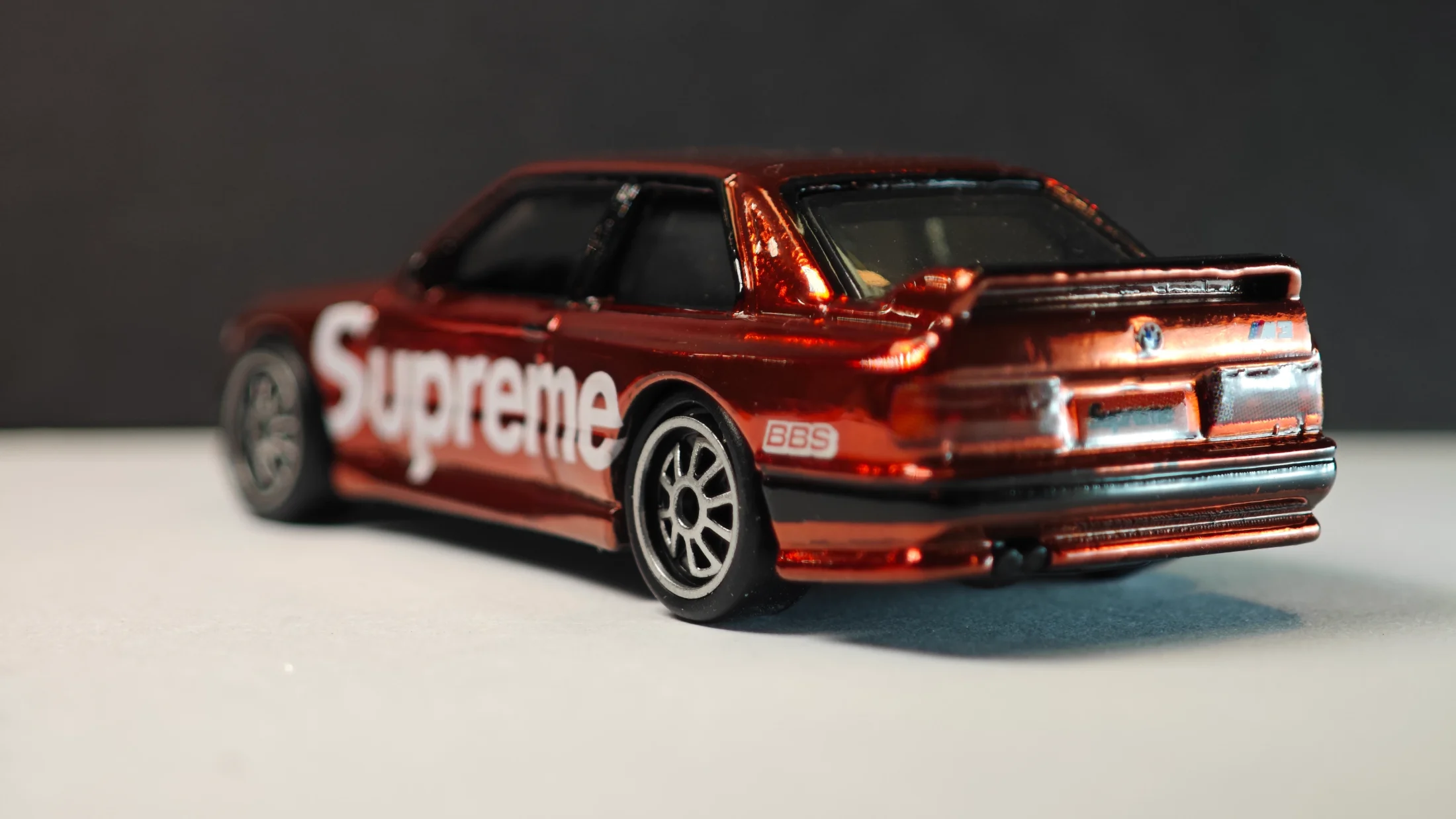 BMW M3 E30 - Supreme - Red Authority - Supreme Chrome — 6