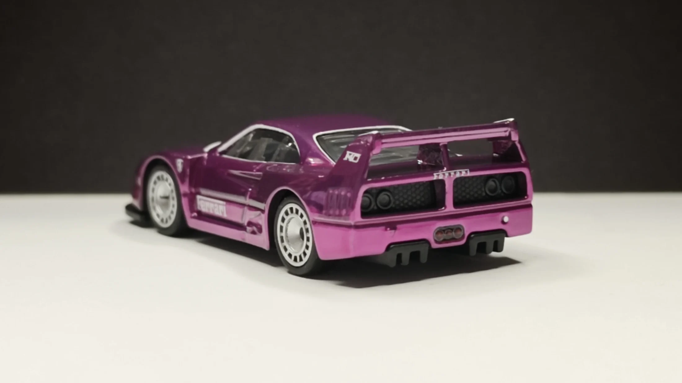 Ferrari F40 Competizione - Magenta Mirage - Midnight Heat - Exotic Pressure — 6