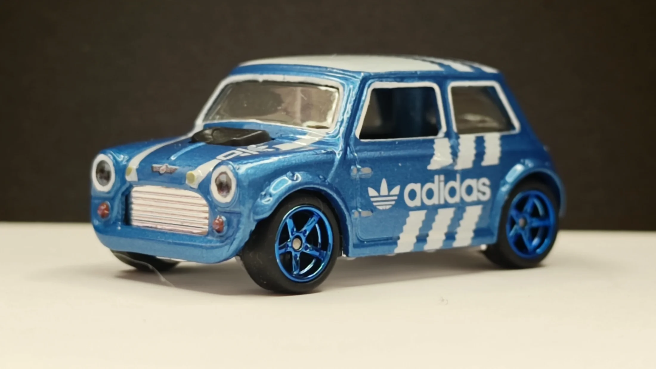 Mini Cooper – Street Stripes - Urban Energy – Retro Velocity — 5